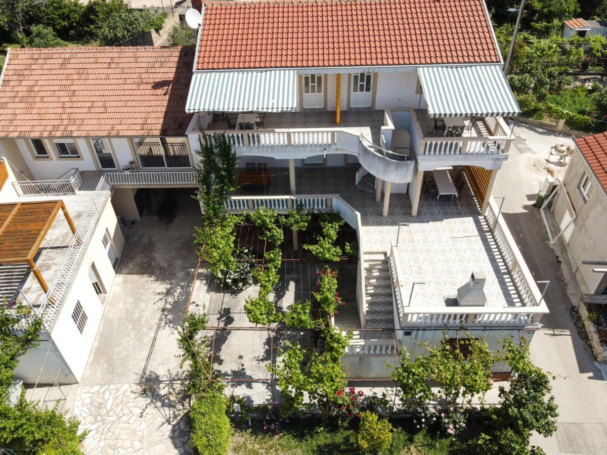 Rasin Apartments Pakoštane 外观 照片