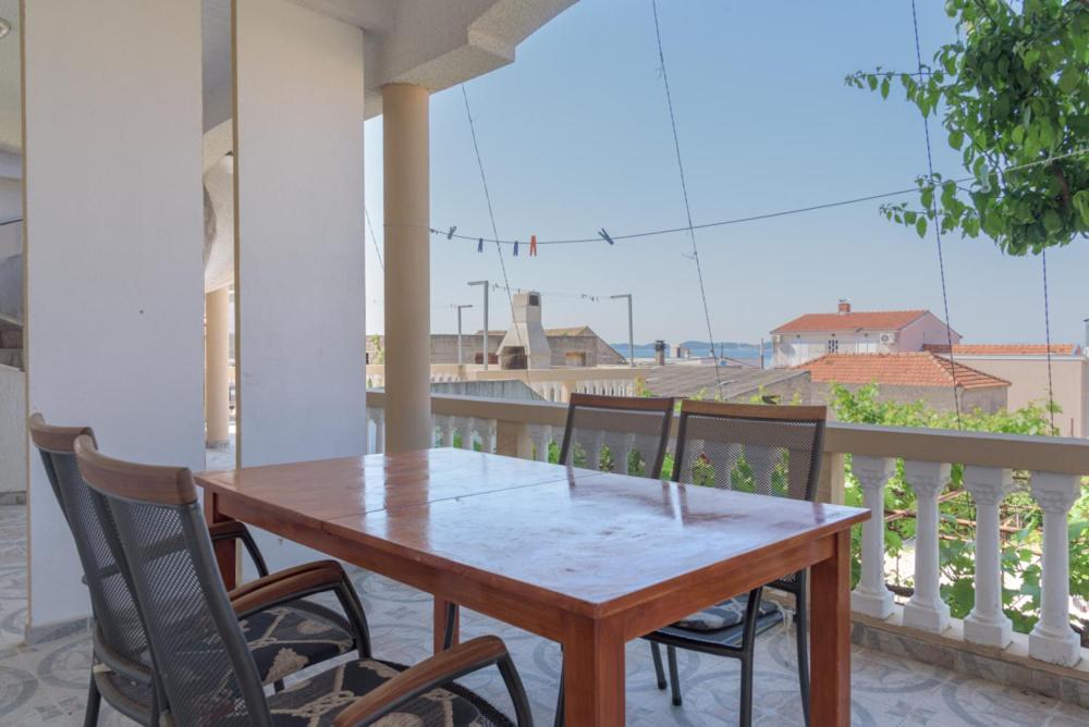 Rasin Apartments Pakoštane 外观 照片